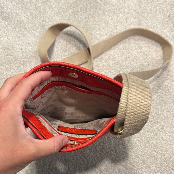 Michael Kors Orange and Tan Crossbody Bag with Gold Emblem - Picture 3 of 6